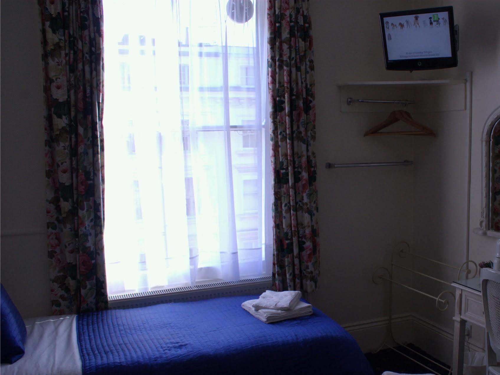 Blades Hotel London Exterior photo